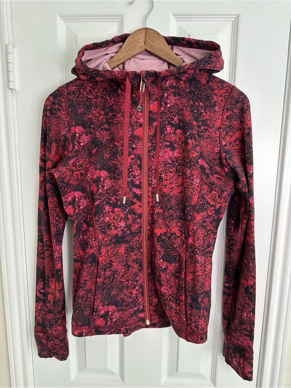 lululemon Define Hooded Jacket - Lunar New Year - Picture 6 of 9